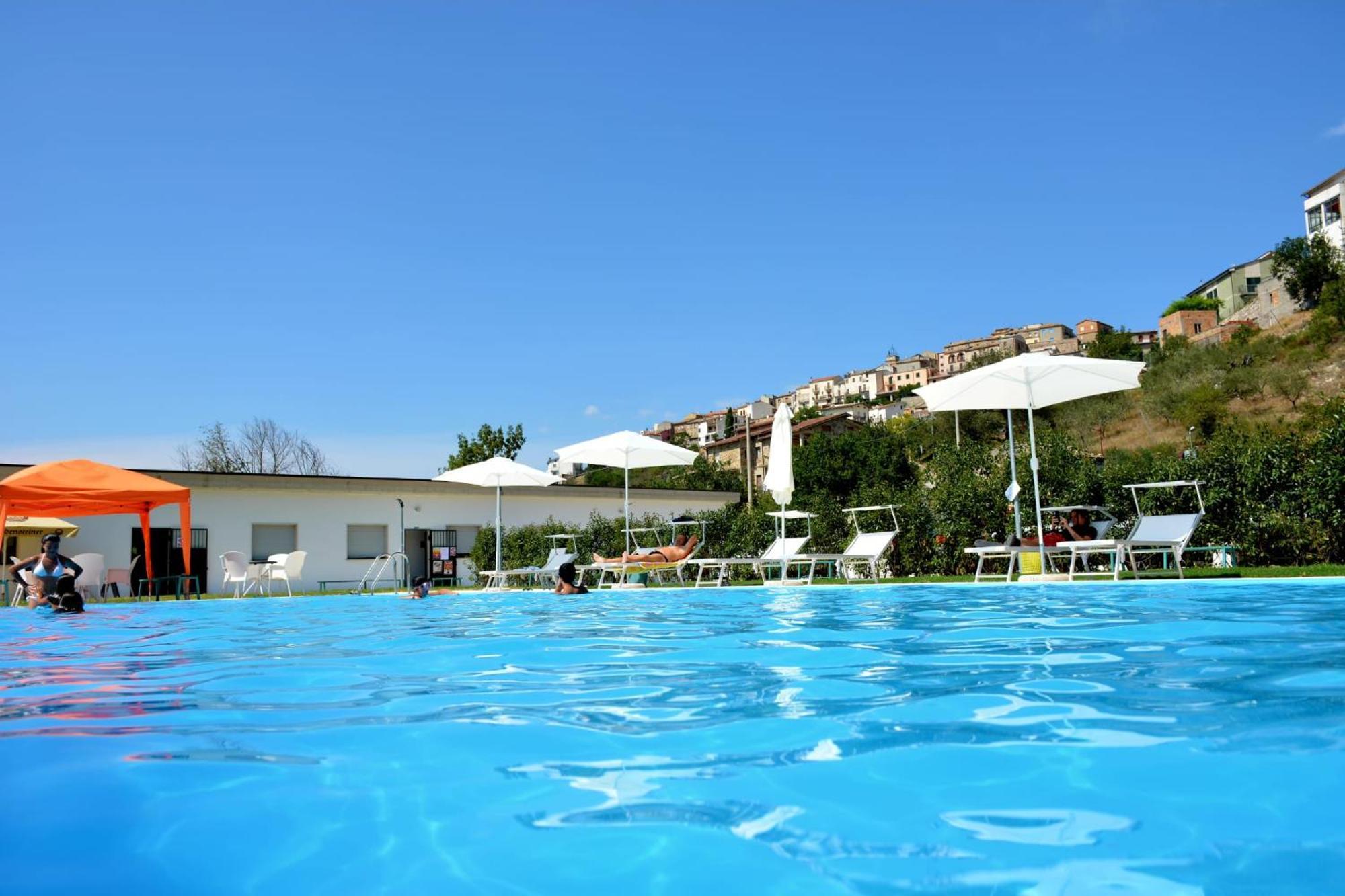 Short-Lets Vista Piscina Hotel Montemitro Exterior foto